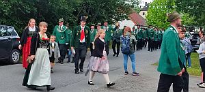 Baierbrunner im Festzug